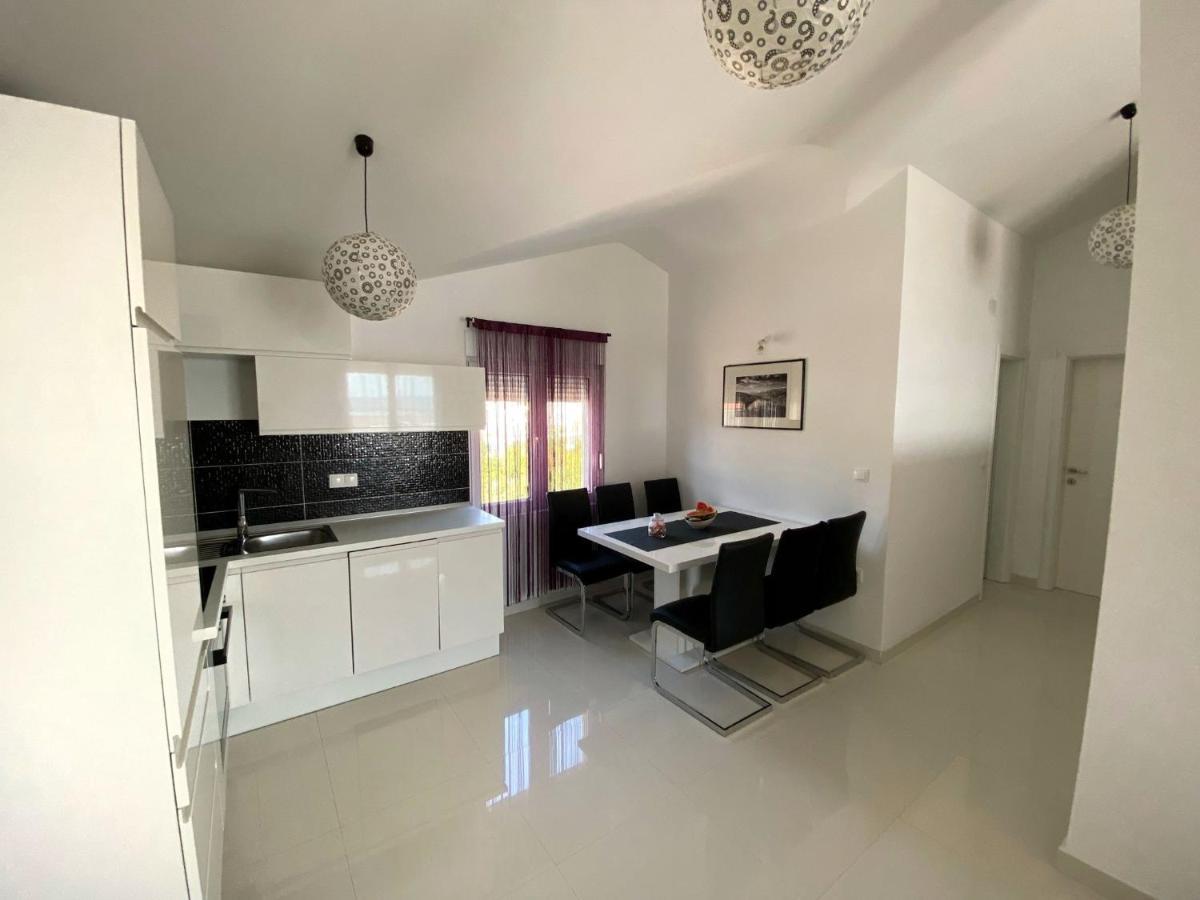 Apartments With A Parking Space Maslenica, Novigrad - 12636 Ясенице Екстер'єр фото